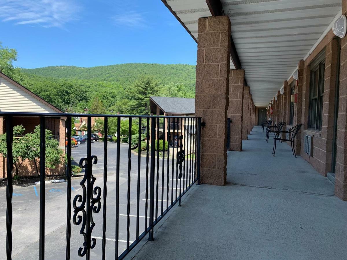 West Point Motel Highland Falls Экстерьер фото